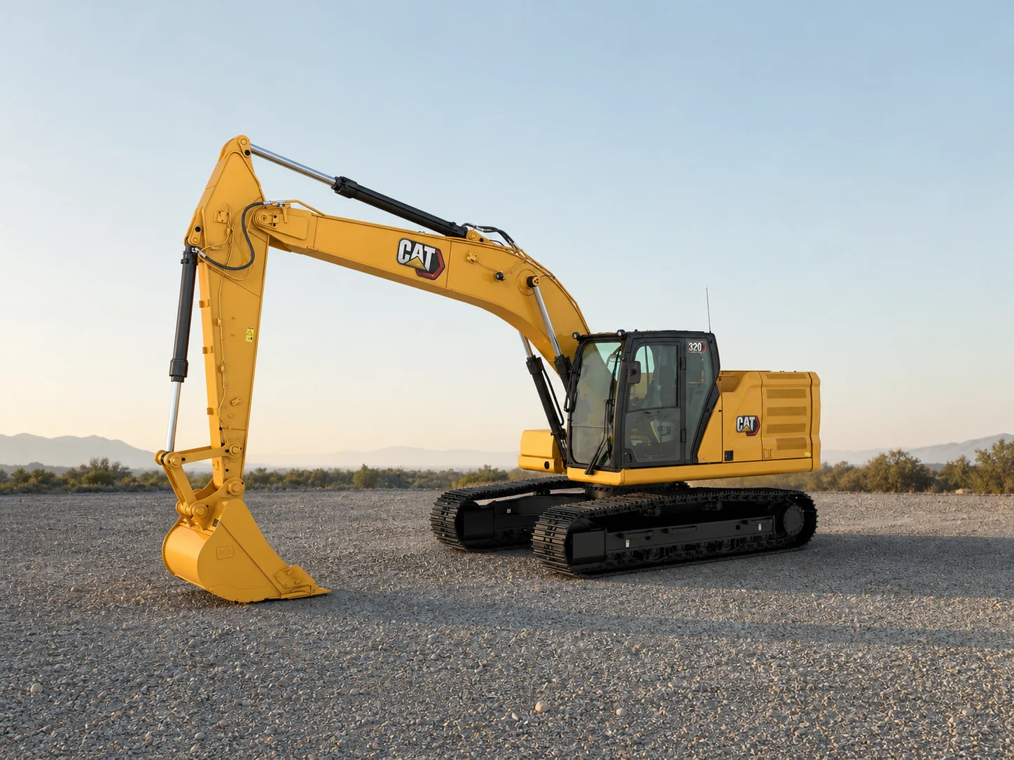 Cat 320 iş makinesinde operatör kabini camları